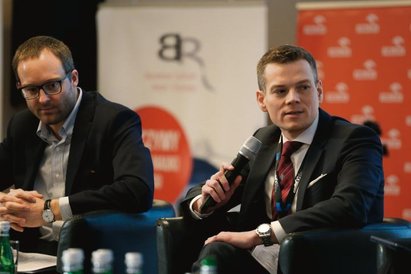 Marek Dietl (z lewej), prezes GPW, wsłuchuje się w głos nadzoru i jego szefa Jacka Jastrzębskiego.