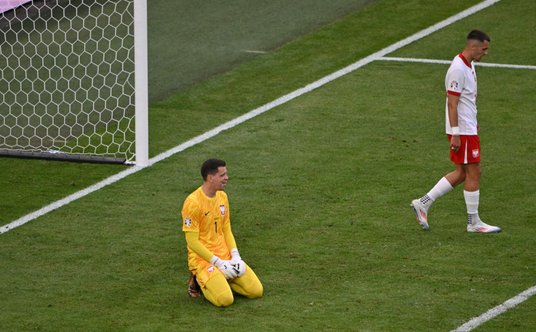 Bramkarz piłkarskiej reprezentacji Polski Wojciech Szczęsny podczas meczu Polska-Holandia na Euro 20