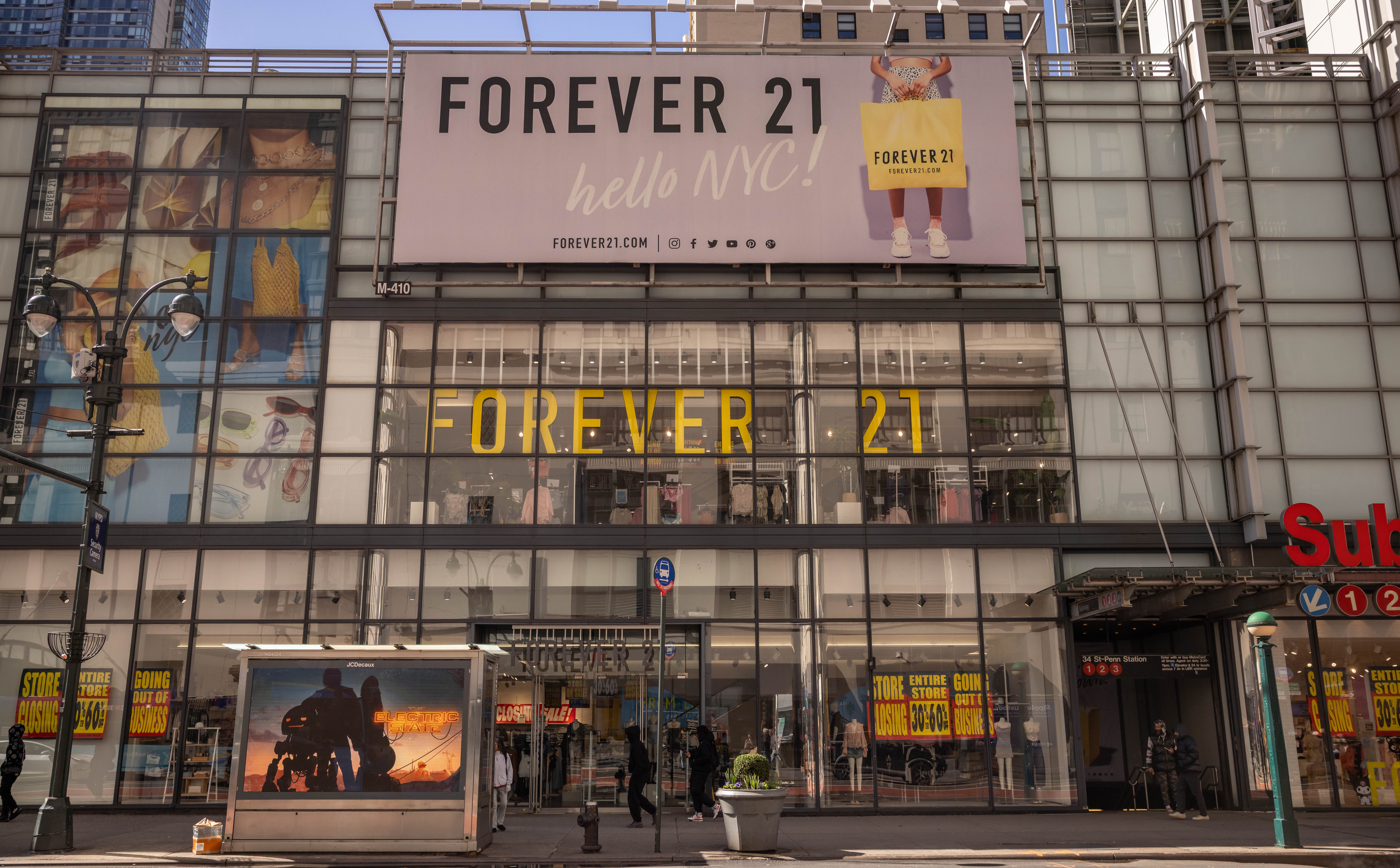 Forever 21 wraca do Chin. Amerykańska sieć bankrutowała już dwa razy