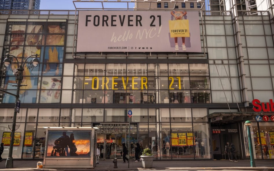 Forever 21 wraca do Chin. Amerykańska sieć bankrutowała już dwa razy