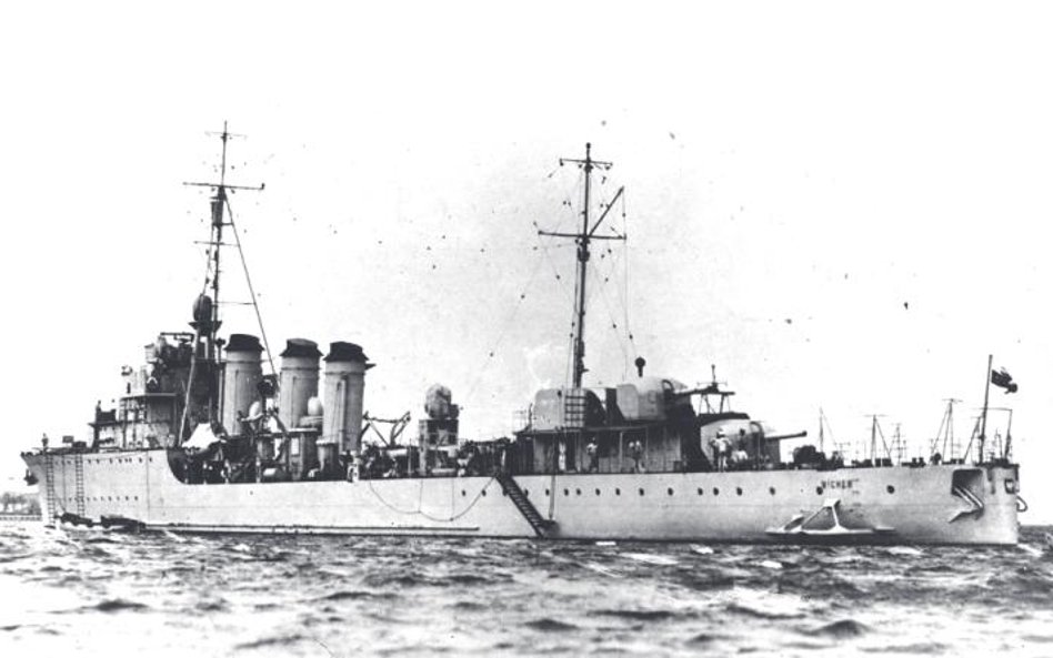 W czerwcu 1932 r. ORP „Wicher” wszedł do portu gdańskiego, by powitać eskadrę okrętów brytyjskich. W