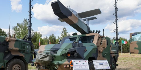 UE zwiększa wydatki na obronność. Państwa i tak zapłacą lwią część