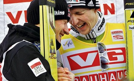 Adam Małysz i Simon Ammann są jak bliźniacy. Jeden bez drugiego na podium nie może żyć. W Oslo znów 