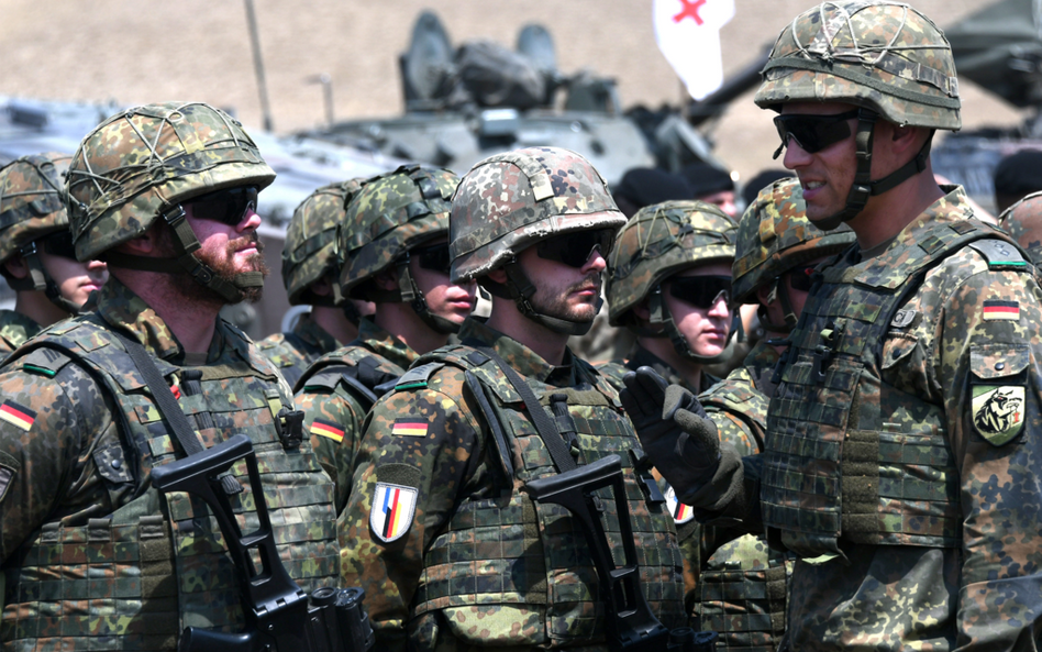 Z koszar Bundeswehry regularnie ginie broń i amunicja