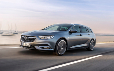Opel Insignia: Nowy silnik i system rozrywki