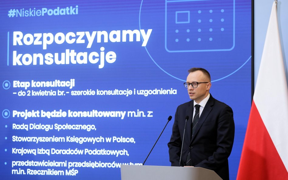 Wiceminister finansów Artur Soboń