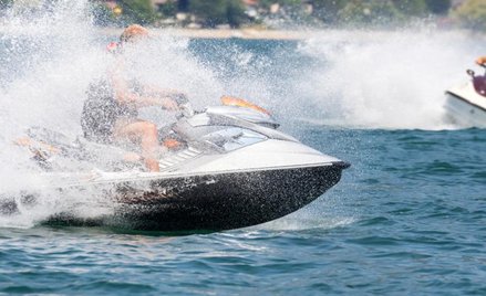 Motory na jeziorze znikną tylko zgodnie z prawem