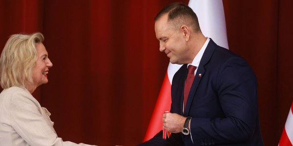 Na kongresie monarchistów pojawiła się doradczyni Karola Nawrockiego