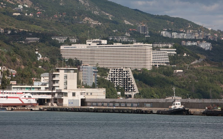 Nowe, świeckie tradycje