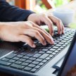Śledczy uważają, że oszustw internetowych będzie przybywać