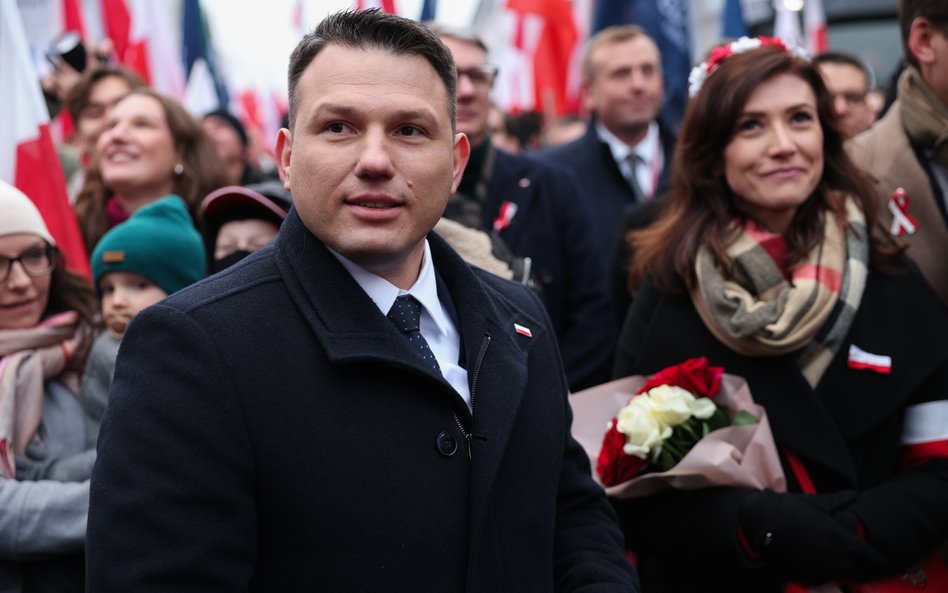 Poseł Konfederacji Sławomir Mentzen  i europosłanka Ewa Zajączkowska-Hernik