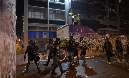 Hongkong: 77 osób aresztowanych za zakrywanie twarzy