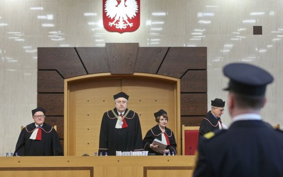 Czy Trybunałowi grozi dwuwładza - komentuje Tomasz Pietryga