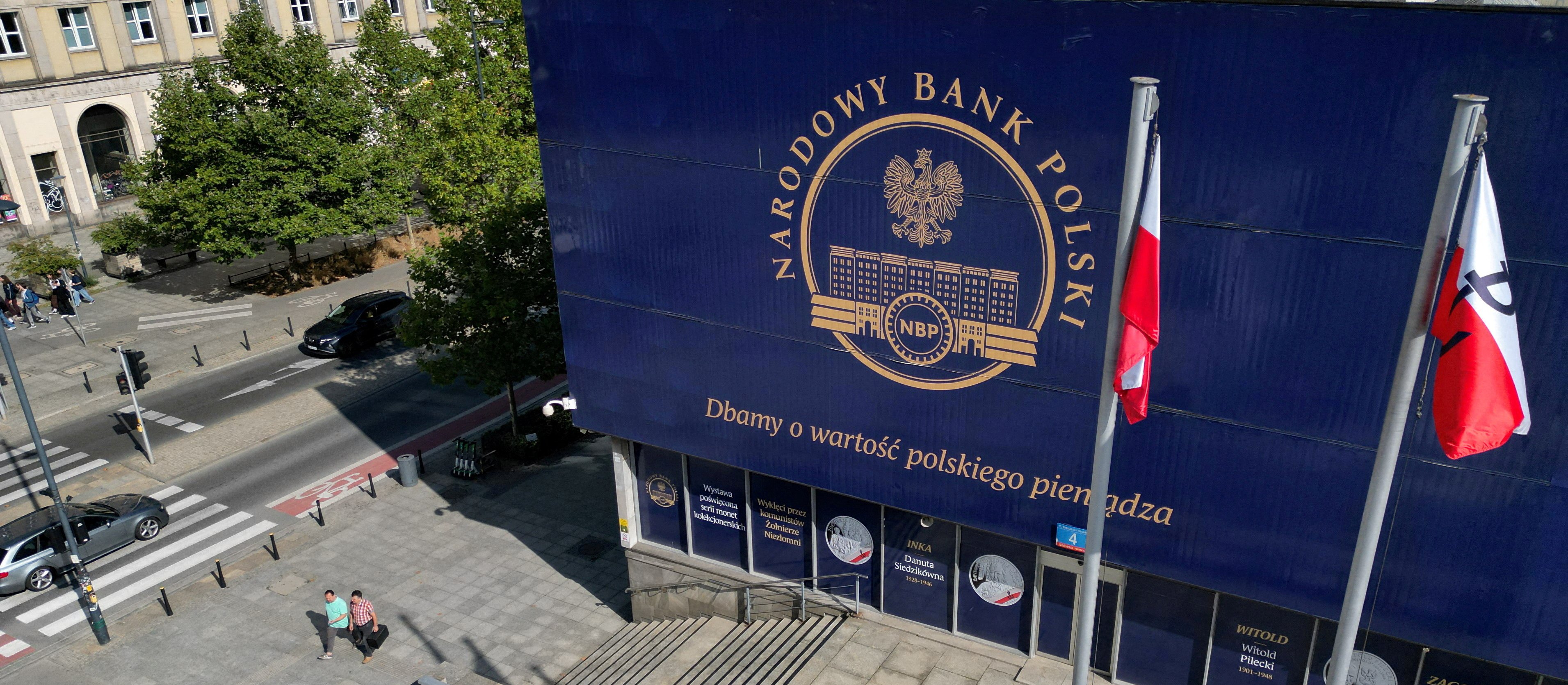 NBP ma jeszcze 90 mld zł pandemicznych obligacji. Ma też plan