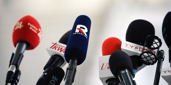 TV Republika zarobiła miliony na reklamach Zondacrypto. Sakiewicz zaprzecza