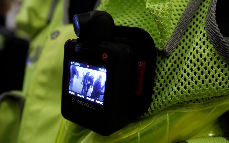 TSUE: filmowany kamerą nasobną ma prawo do niezwłocznej informacji