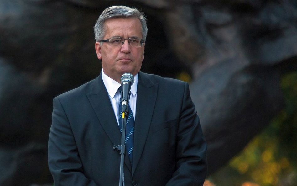Komorowski wezwany do prokuratury ws. katastrofy smoleńskiej