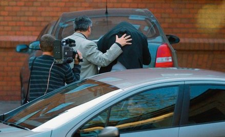 Olsztyn, kwiecień 2008 r.: zatrzymanie policjanta podejrzanego o zaniedbania w śledztwie w sprawie p