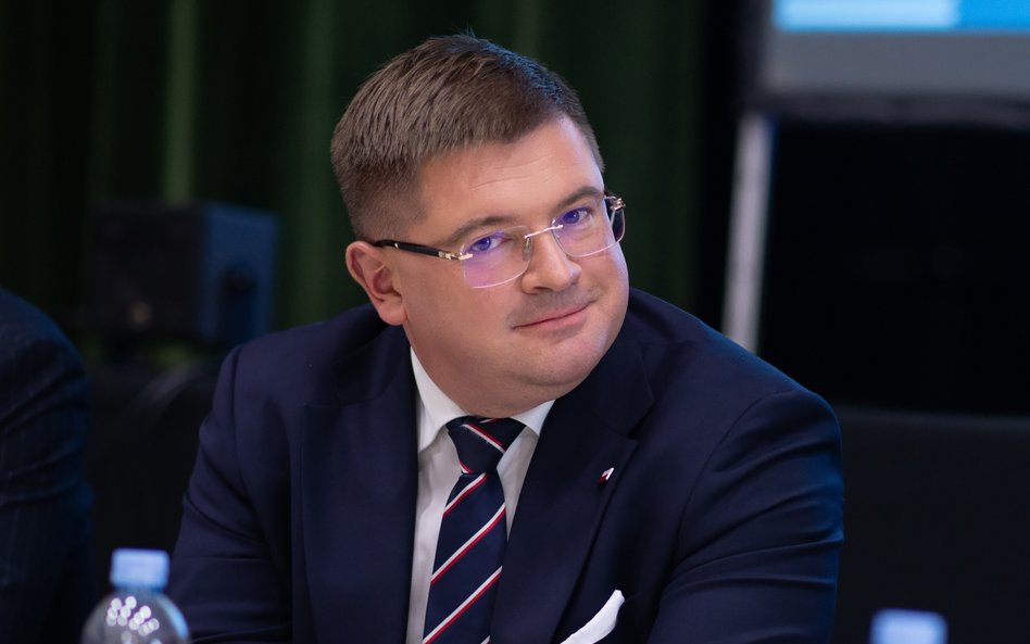 Ponad połowa wakatów w szkołach dotyczy „specjalistów, psychologów, pedagogów” - powiedział Tomasz R