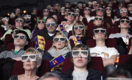 W pierwszym półroczu 2015 roku kina w Polsce sprzedały 21,4 mln biletów, o blisko 11 proc. więcej ni