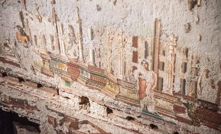 Monumentalną mozaikę i fresk wykonano najprawdopodobniej w II poł. I w. n.e.