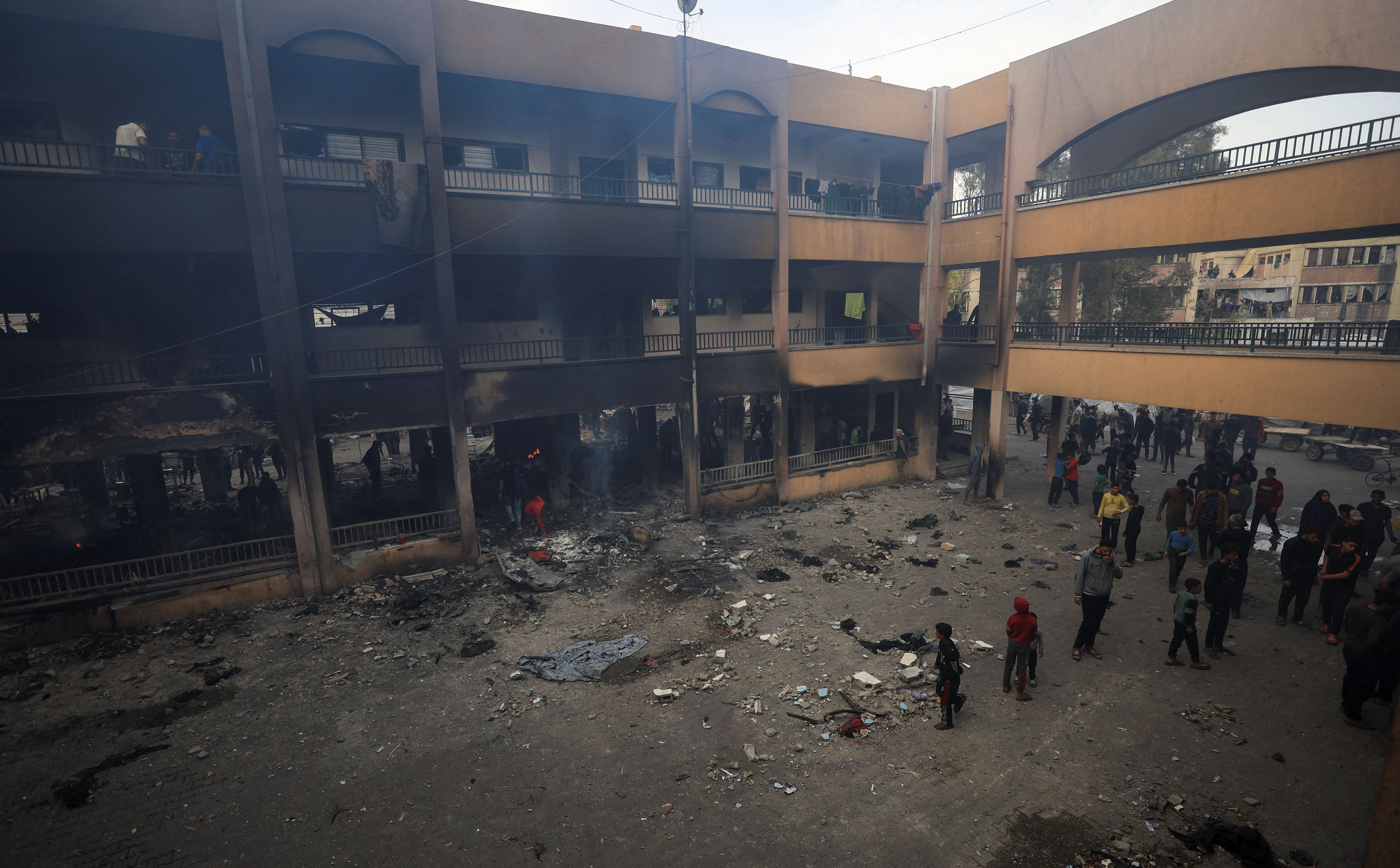 Strefa Gazy: Izrael zbombardował szkołę i szpital. Co najmniej 20 ofiar