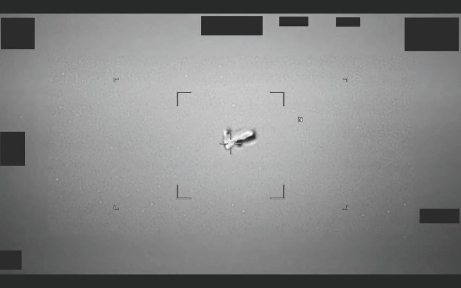 USA odtajniają dokumenty o UFO. Pentagon pokazał nieznane nagrania i zdjęcia