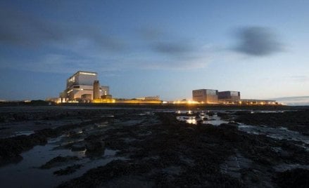 ME: zbada akceptację dla atomu i jego lokalizacji