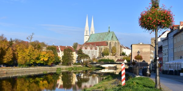 Formuszewicz, Cichocki: Między współpracą a rezerwą. Polska percepcja Niemiec