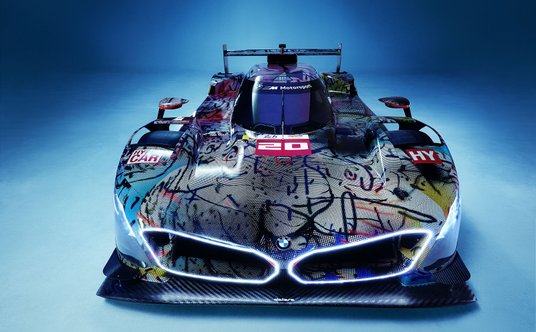 BMW M Hybrid V8 Art Car