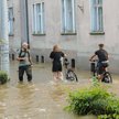 Dynamiczna sytuacja powodziowa. Sytuacja po powodzi w Lewinie Brzeskim w woj. opolskim, 19 września 