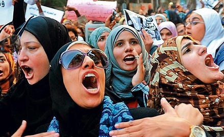 Wtorkowy protest kobiet na kairskim placu Tahrir (fot. MOHAMED OMAR)