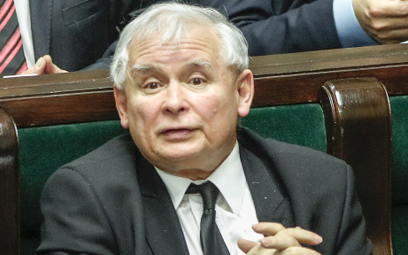 Kaczyński domaga się przeprosin od PO za zarzucanie mu płatnej protekcji