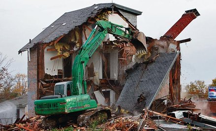 Amerykanie porzucają obciążone hipotekami domy. Często, jeśli nie uda się znaleźć na nie nabywców, s