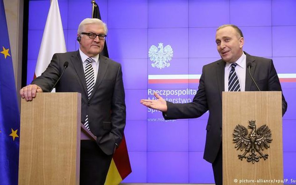 Szef niemieckiej dyplomacji Frank-Walter Steinmeier i szef polskiego MSZ Grzegorz Schetyna. Fot. P. 