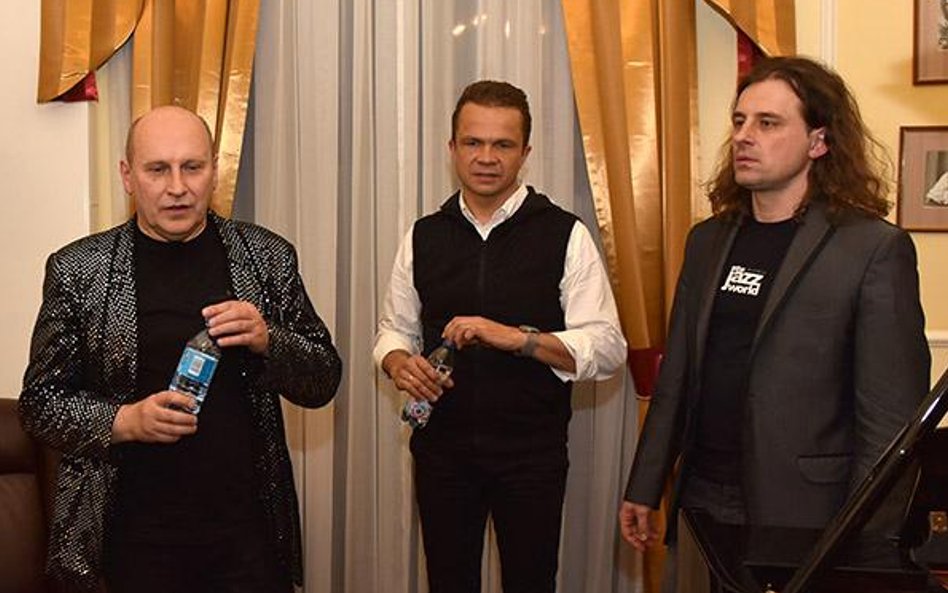 Włodek Pawlik, Cezary Konrad i Paweł Pańta w garderobie