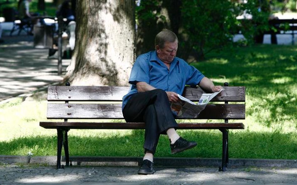 W lecie mocno spadła sprzedaż gazet