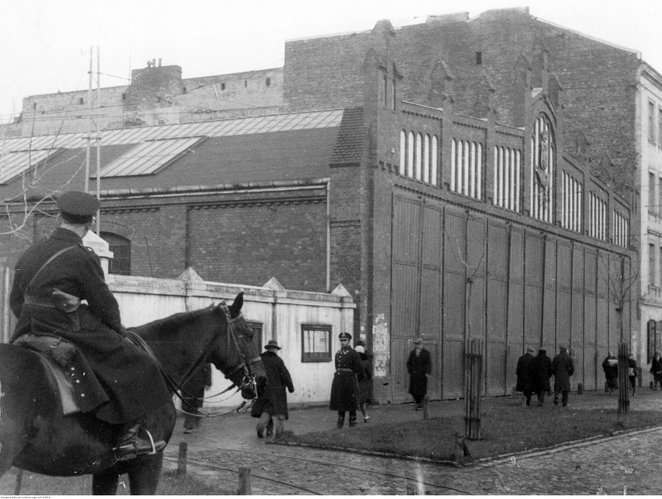 Mokotowska remiza tramwajowa powstała w 1882 roku przy ulicy Puławskiej 13/15