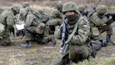 W przypadku ataku na Polskę 58,1 proc. osób nie planowałyby włączyć się w działania obronne