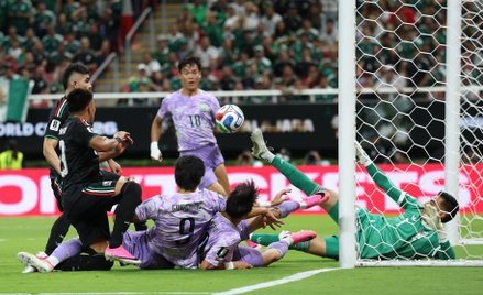 Meksyk wygrał z Koreą Południową 1:0 i awansował do 1/16 finału mundialu