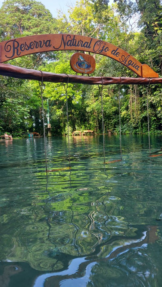 Położona na jeziorze Nikaragua wyspa Ometepe jest atrakcyjnym ośrodkiem turystycznym.