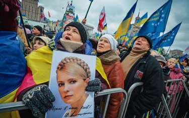 Julię Tymoszenko protesty zastały w więzieniu. Gdy zjawiła się na Majdanie, tłumów nie porwała.