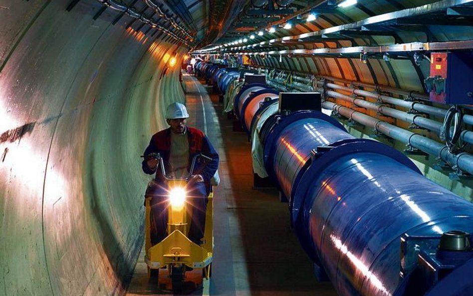 LHC, największy na świecie akcelerator cząstek w CERN. Stąd wyruszyły neutrina w superszybką podróż