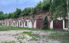 Władze dzielnicy oraz mieszkańcy dostrzegają ogromny potencjał w zabytkowych koszarach