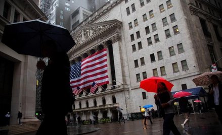 Bogacze w jeden dzień stracili 139 miliardów dolarów przez koronawirusa