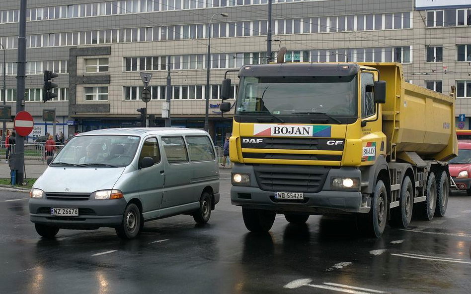 Słaby popyt w Europie uderza w produkcję polskiej motoryzacji