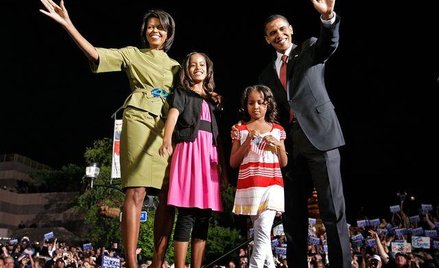 Barack Obama z żoną Michelle i córkami