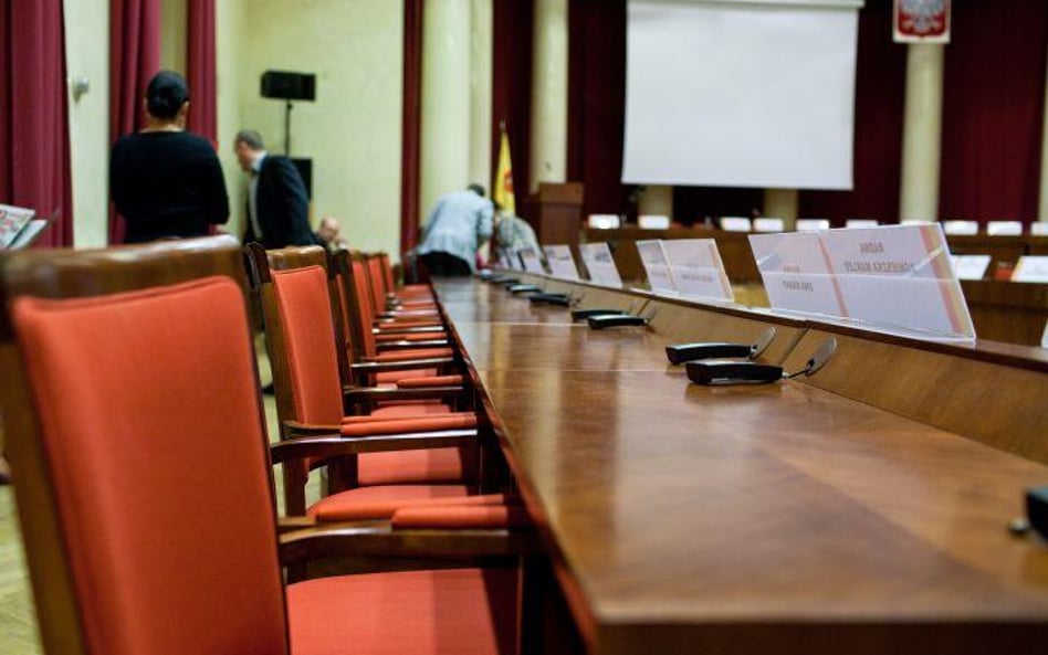 Radni rządzącej w mieście koalicji nawet nie rozpoczęli dyskusji, każda jej próba była blokowana