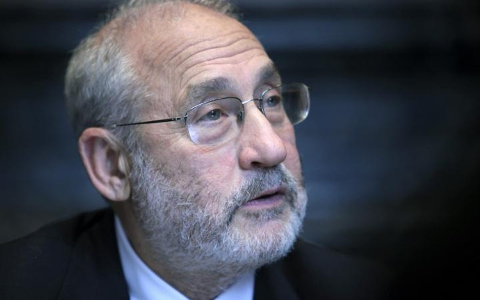 Stiglitz: banki centralne sieją chaos