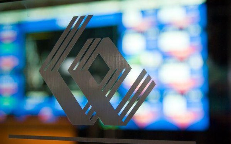 W poniedziałek, ok. godz. 13:10 WIG20 zyskiwał 0,40% i wynosił 2452,15 pkt. Indeks szerokiego rynku 